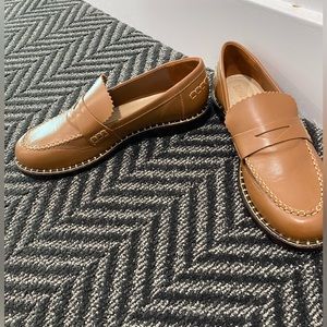 Schutz women brown loafers size 10 runs a little big never worn